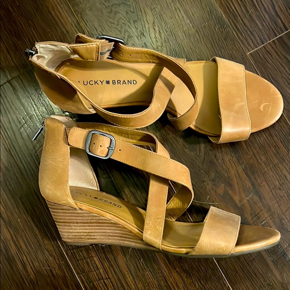 Lucky Brand Tan Wedge Sandals with Crisscross Straps